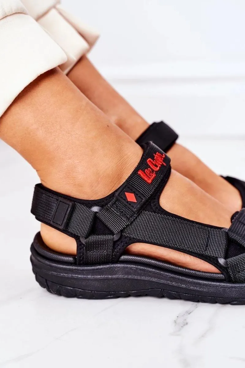 Sale Damskie Sportowe Sandały LCW-22-34-0961 Czarne Damskie Sandały Płaskie