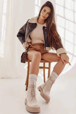 Hot Damskie buty S.Barski Damskie Zamszowe Botki Wiązane Beżowe Afra