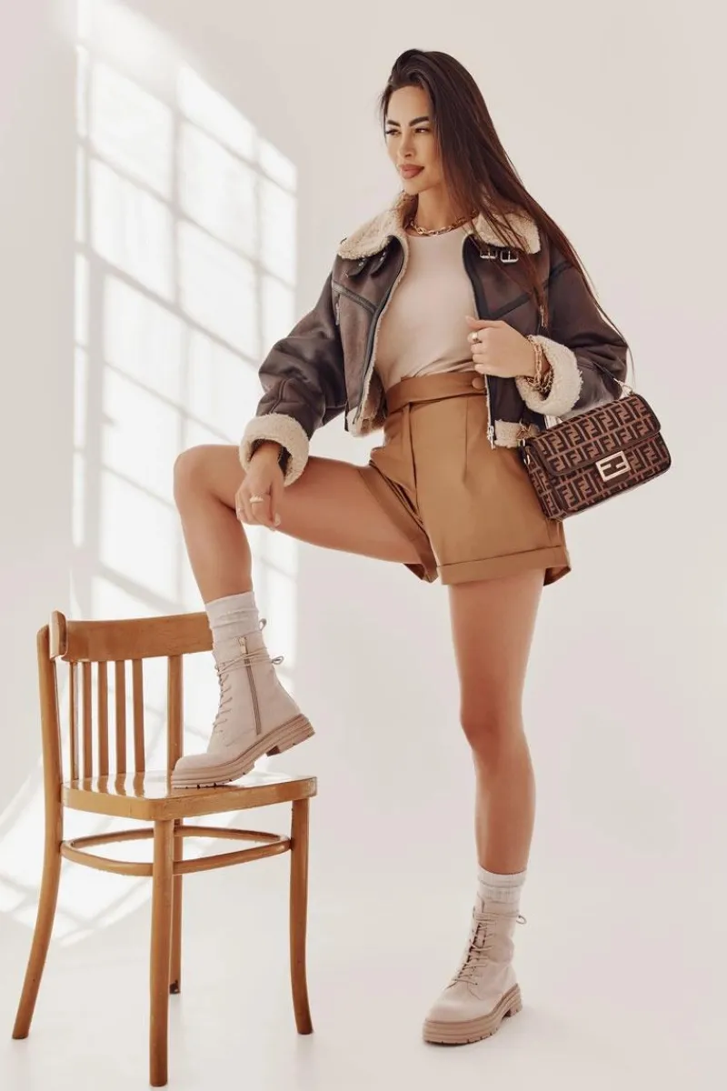 Hot Damskie buty S.Barski Damskie Zamszowe Botki Wiązane Beżowe Afra