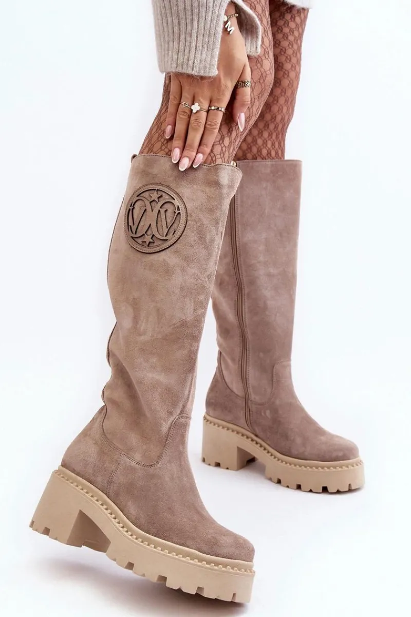 Kozaki Wiosenne|Kozaki Przed Kolano>Boto Damskie Zamszowe Kozaki Przed Kolano Ciemnobeżowe Lewski 3367