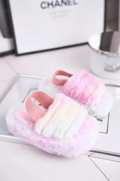 Dziewczęce|Klapki Z Futerkiem>Boto Dziecięce klapki z futerkiem i gumką kolorowe Fluffy