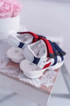 Chłopięce|Dziewczęce><noscript><img width=