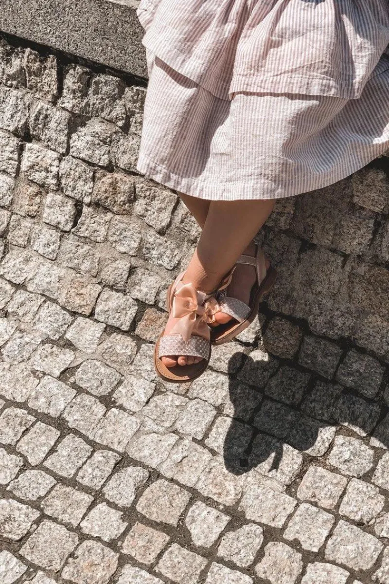 Discount Boto Dziecięce Sandały Z Kokardą Różowe Beebee