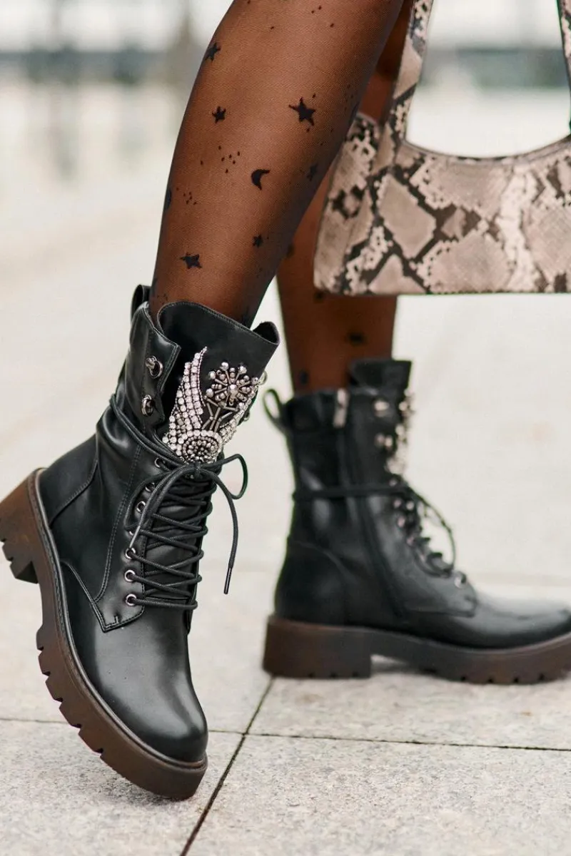 Damskie buty S.Barski Eko Skórzane Botki Workery Ze Zdobieniem Ocieplane D&A MR880-080 Czarne