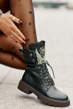 Damskie buty S.Barski Eko Skórzane Botki Workery Ze Zdobieniem Ocieplane D&A MR880-080 Czarne