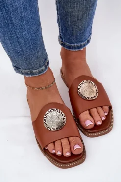 Sale Boto Eko Skórzane Klapki Na Płaskim Obcasie Z Ozdoba Camel Tatereia Brązowy