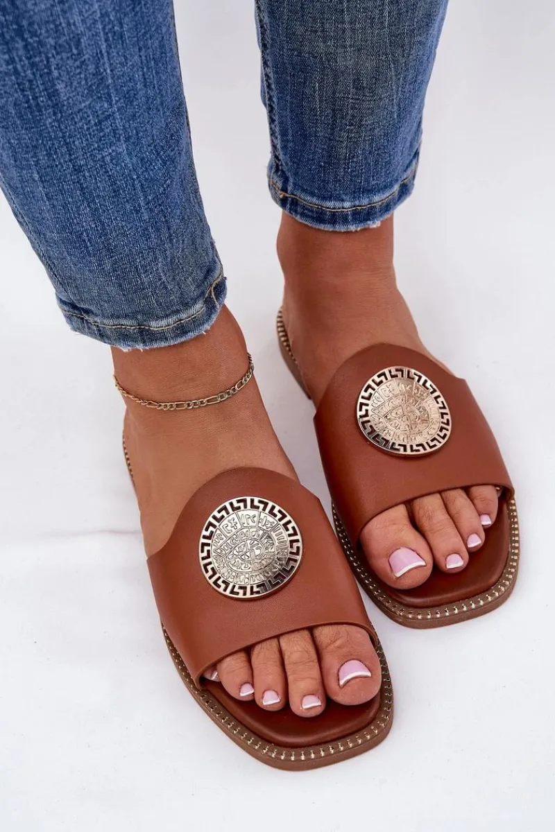 Sale Boto Eko Skórzane Klapki Na Płaskim Obcasie Z Ozdoba Camel Tatereia Brązowy