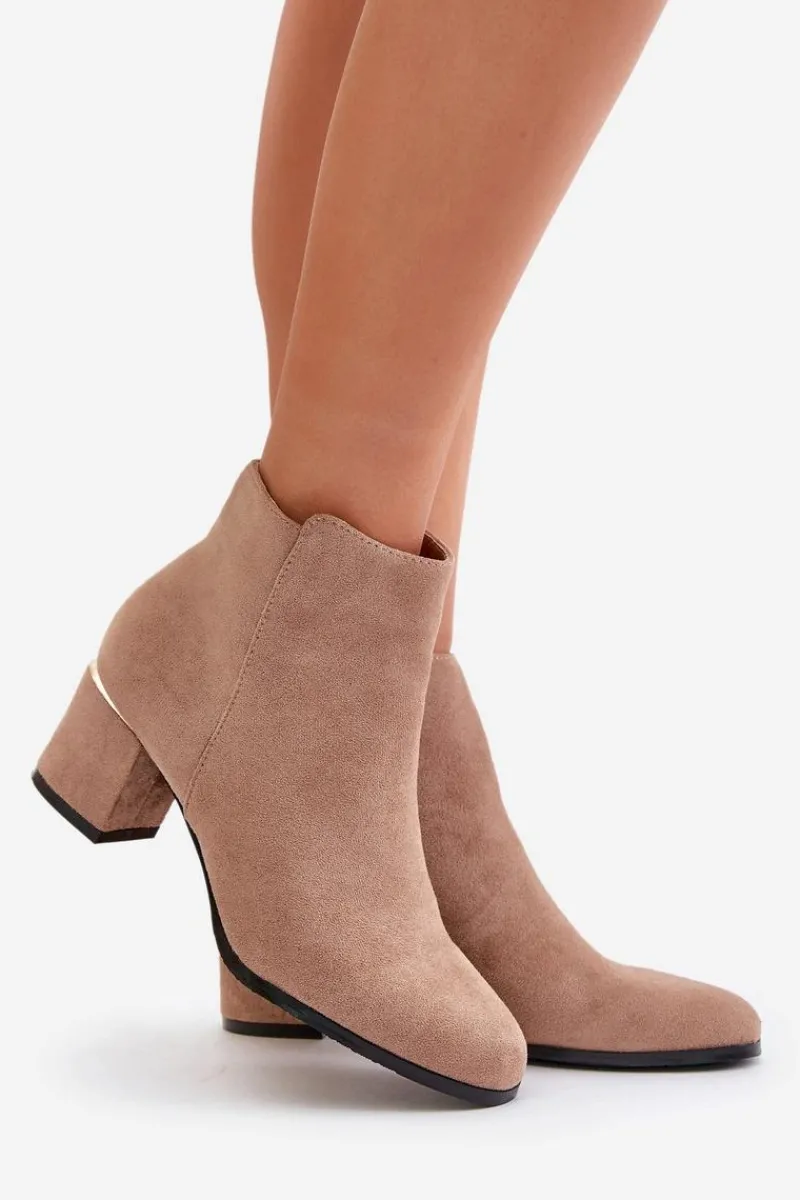 Best Boto Eko Zamszowe Botki Na Słupku Zapinane Na Zamek Ciemnobeżowe Sairis