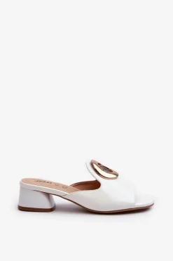 Sale Boto Eleganckie Lakierowane Klapki Damskie Na Niskim Obcasie Ze Złotą Ozdobą Białe Uzimila