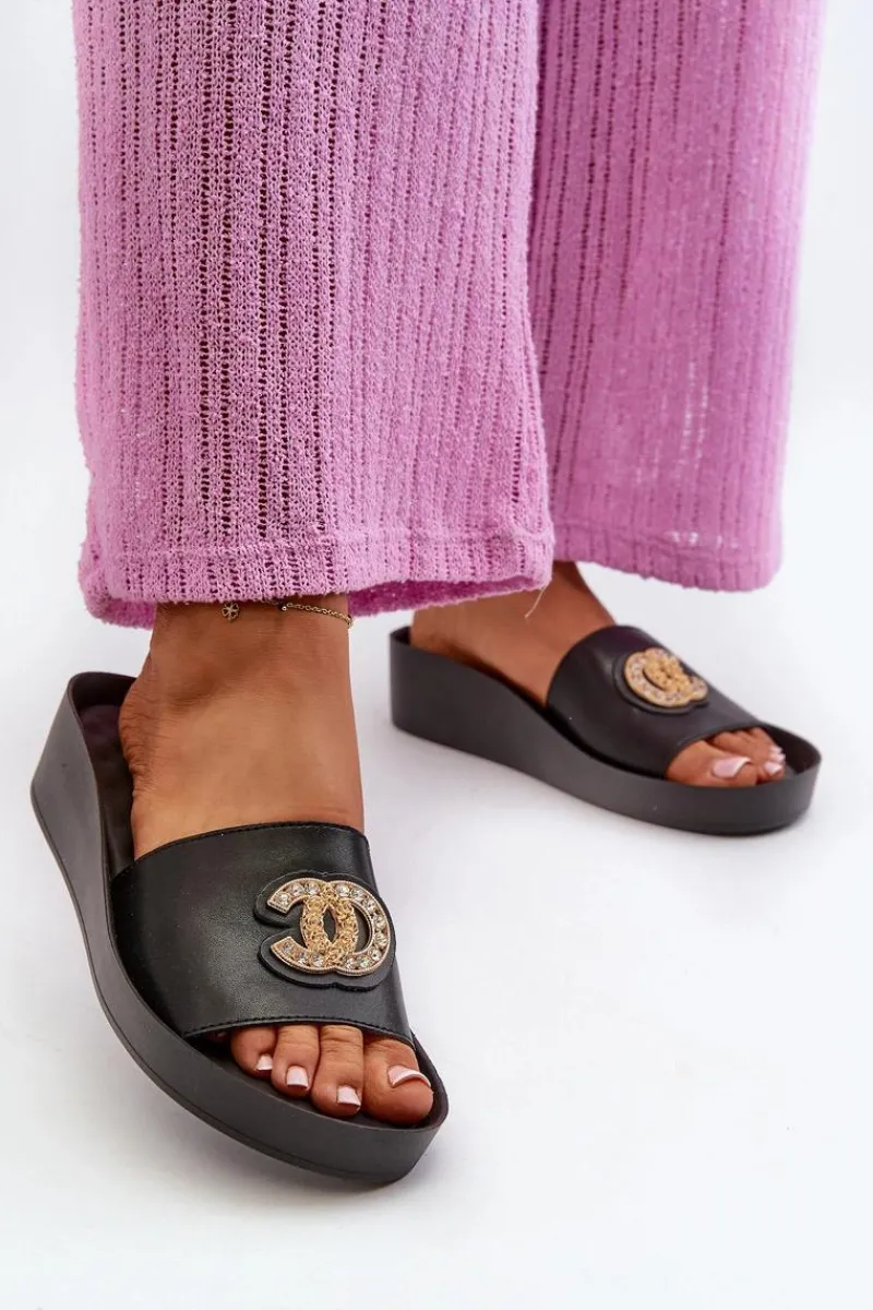 Damskie buty S.Barski Eleganckie Lekkie Klapki Damskie Z Ozdobą Skóra Naturalna S.Barski KV27-013 Czarne