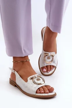 Sandały Płaskie>Damskie buty S.Barski Eleganckie Sandały Damskie Ze Złotą Ozdobą Na Płaskim Obcasie Srebrne S.Barski KV27-053