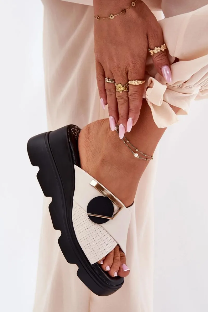 Best Eleganckie Skórzane Klapki Damskie Na Koturnie Z Ozdobą 56C1585 Beżowe Damskie Klapki Na Koturnie|Klapki Damskie Klasyczne