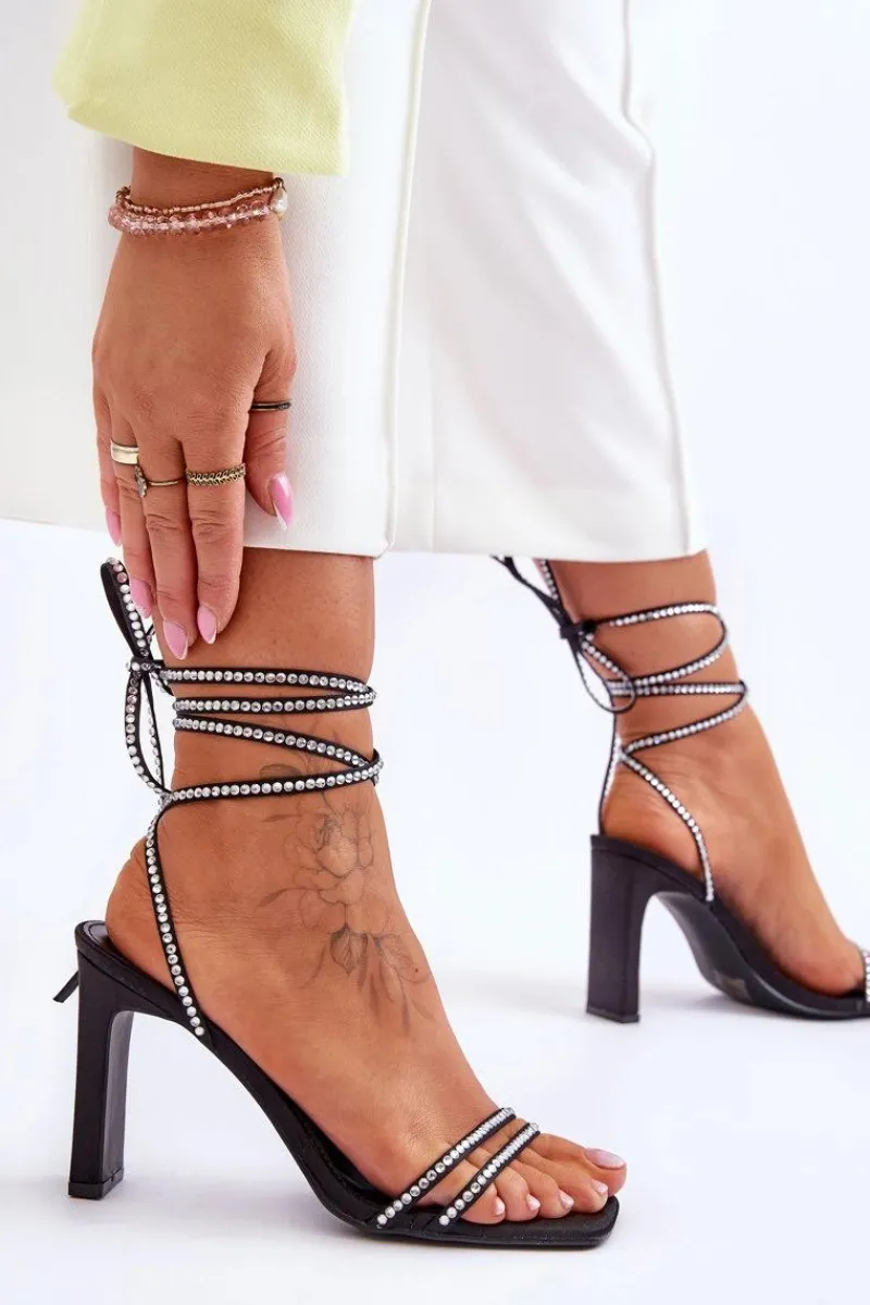 Eleganckie Wiązane Sandały Z Dżetami Czarne Nessy Damskie Sandały Na Obcasie