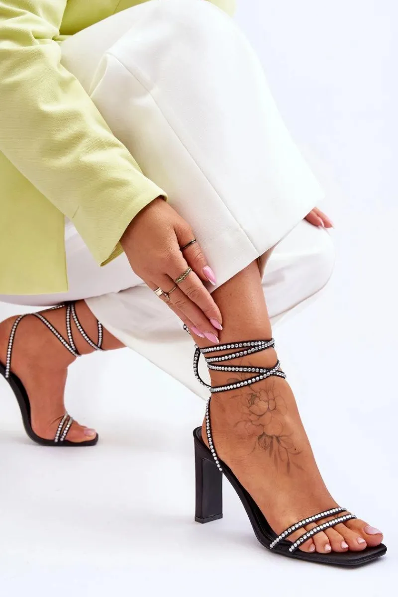 Eleganckie Wiązane Sandały Z Dżetami Czarne Nessy Damskie Sandały Na Obcasie