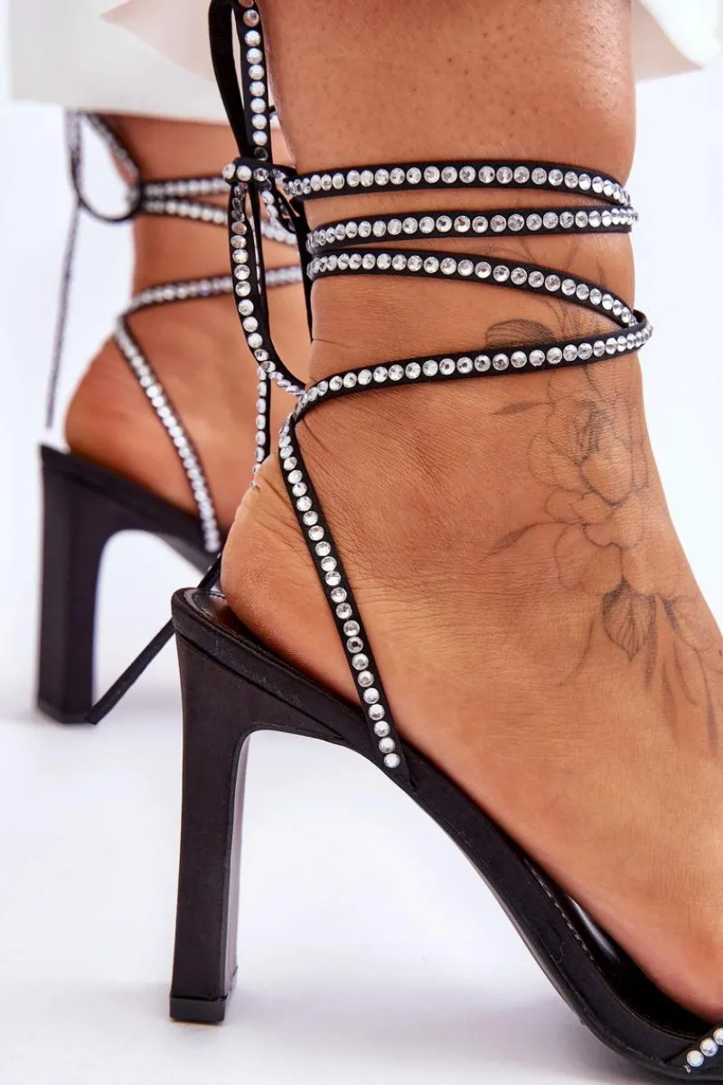 Eleganckie Wiązane Sandały Z Dżetami Czarne Nessy Damskie Sandały Na Obcasie