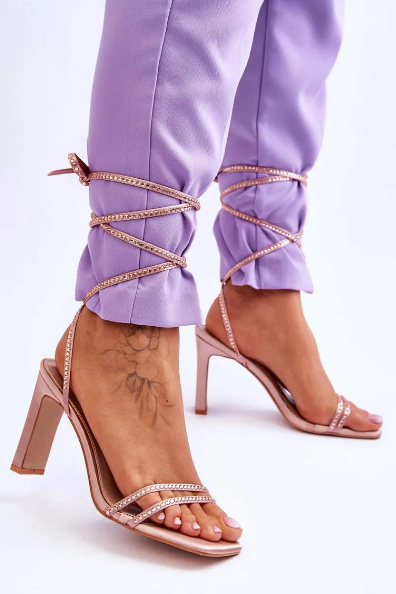 Outlet Eleganckie Wiązane Sandały Z Dżetami Nude Nessy Damskie Sandały Na Obcasie