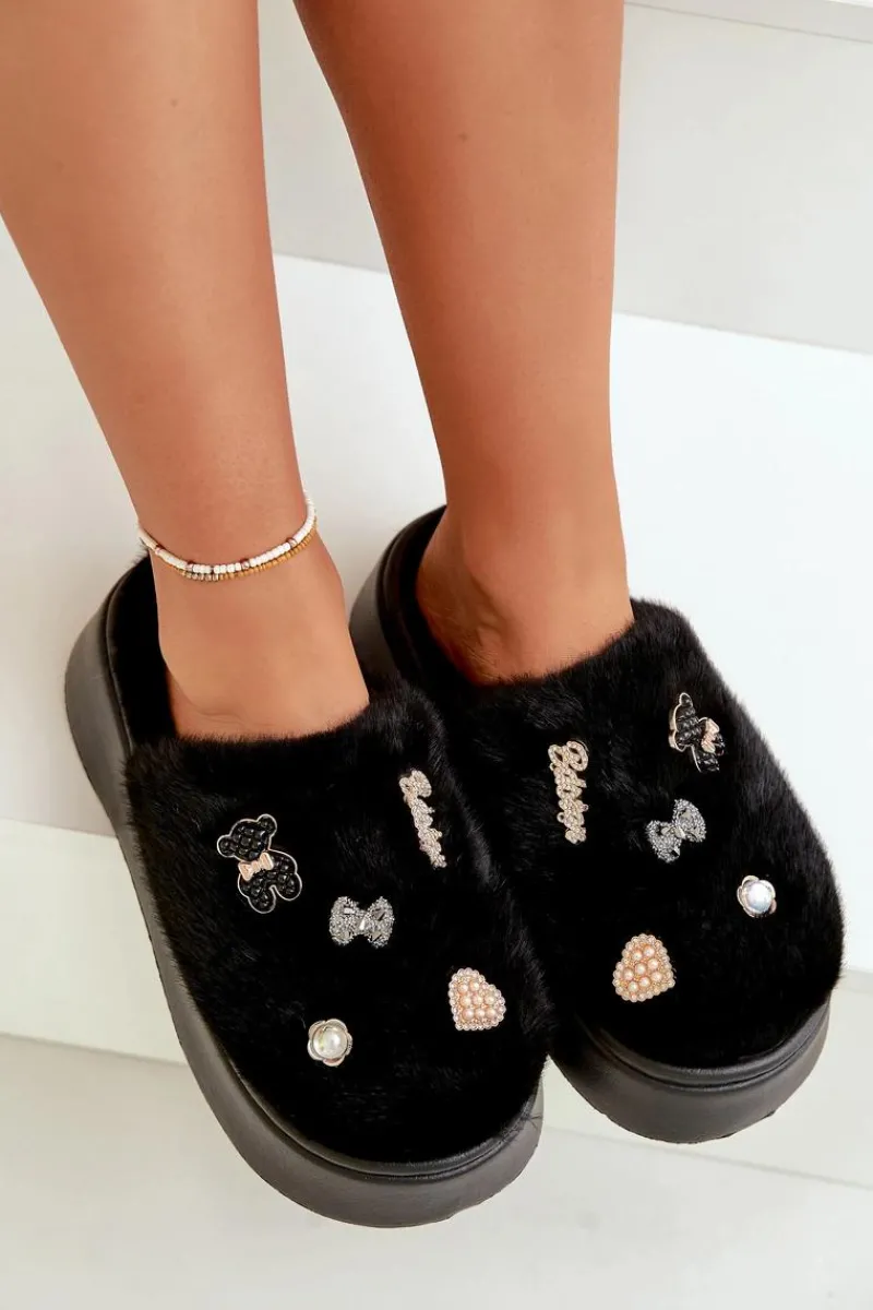 New Futrzane Kapcie Damskie Na Grubej Podeszwie Z Przypinkami Czarne Zintoria Damskie Kapcie Klasyczne