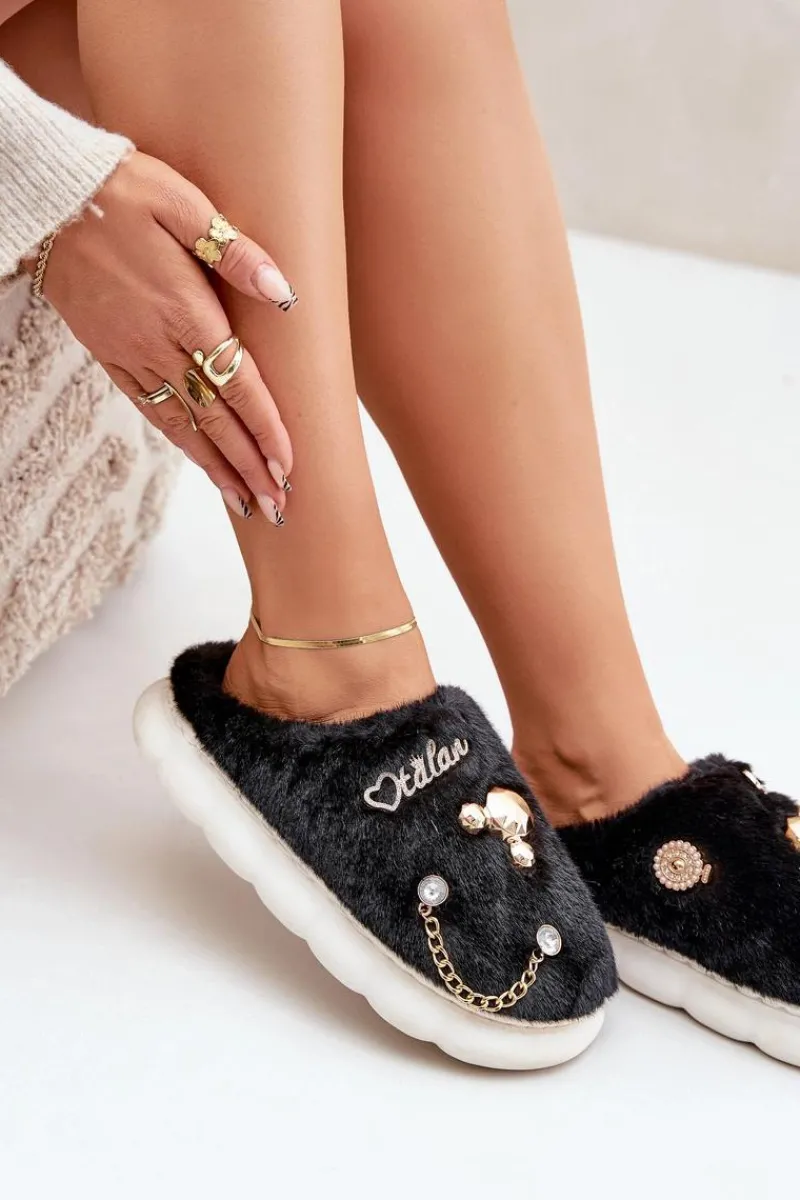 Best Boto Futrzane Kapcie Z Przypinkami Czarne Ivelfedi Czarny