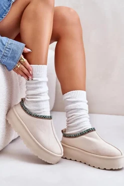 Outlet Boto Kapcie Damskie Na Platformie Z Haftem Jasnobeżowe Neroma