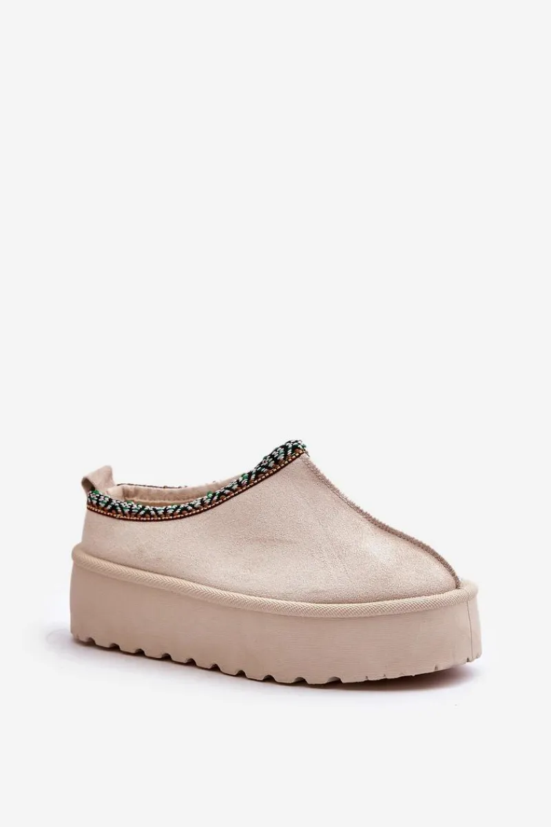 Outlet Boto Kapcie Damskie Na Platformie Z Haftem Jasnobeżowe Neroma