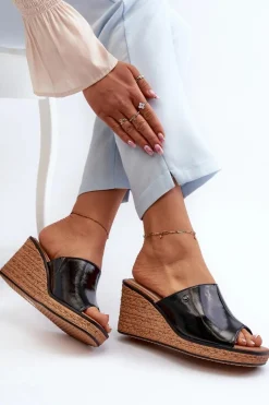 Outlet Buty Sergio Leone Klapki Damskie Lakierowane Na Koturnie Sergio Leone KL213 Czarne