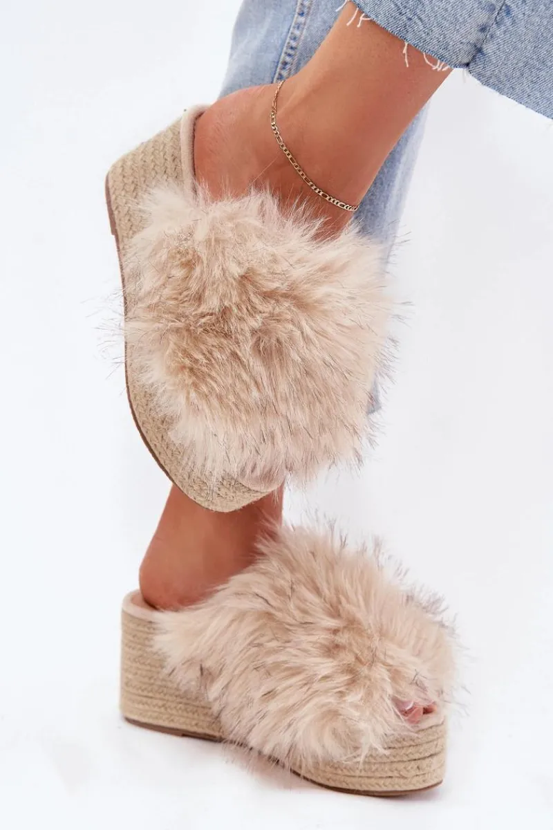 Klapki Z Futerkiem|Klapki Na Koturnie>Boto Klapki Damskie Na Koturnie Z Futerkiem I Plecionką Beżowe Virela Beżowy