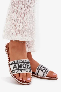 Best Klapki Damskie Na Płaskim Obcasie Ze Zdobieniem Amore Białe Avelina Damskie Klapki Damskie Klasyczne