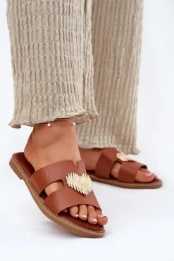 Hot Evento Klapki Damskie Na Płaskim Obcasie Ze Złotą Ozdobą Camel Karinma Brązowy