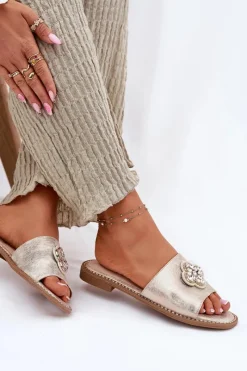 Best Klapki Damskie Na Płaskim Obcasie Z Ozdobnym Detalem S.Barski KV51-087 Złote Damskie Klapki Damskie Klasyczne