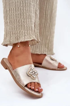 Best Klapki Damskie Na Płaskim Obcasie Z Ozdobnym Detalem S.Barski KV51-087 Złote Damskie Klapki Damskie Klasyczne