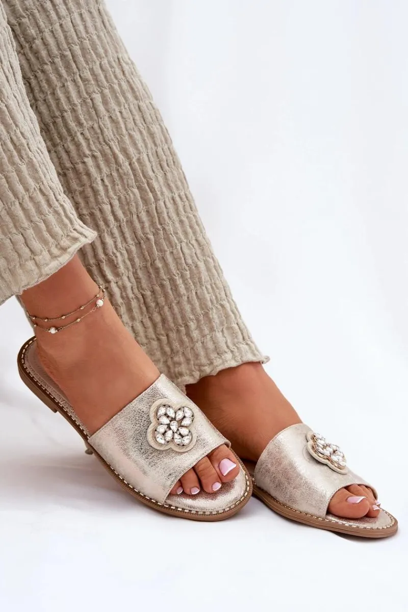 Best Klapki Damskie Na Płaskim Obcasie Z Ozdobnym Detalem S.Barski KV51-087 Złote Damskie Klapki Damskie Klasyczne