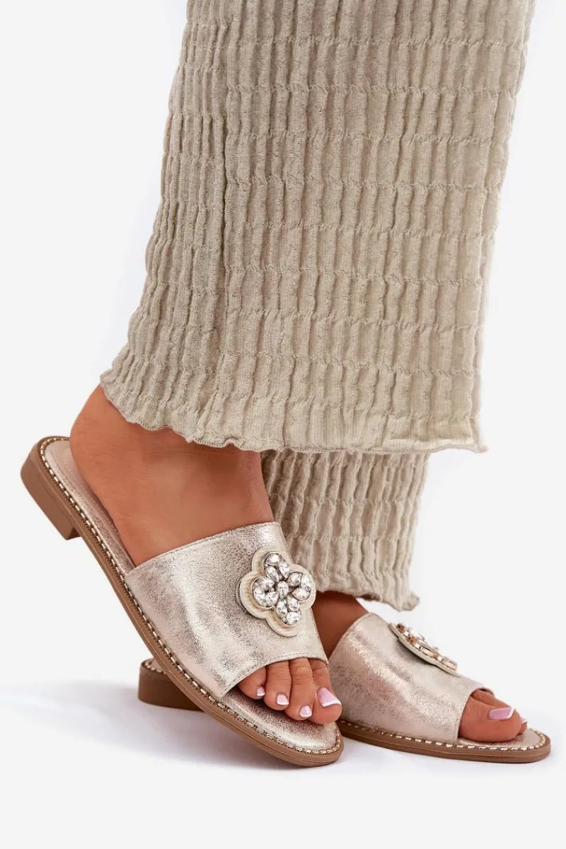 Best Klapki Damskie Na Płaskim Obcasie Z Ozdobnym Detalem S.Barski KV51-087 Złote Damskie Klapki Damskie Klasyczne