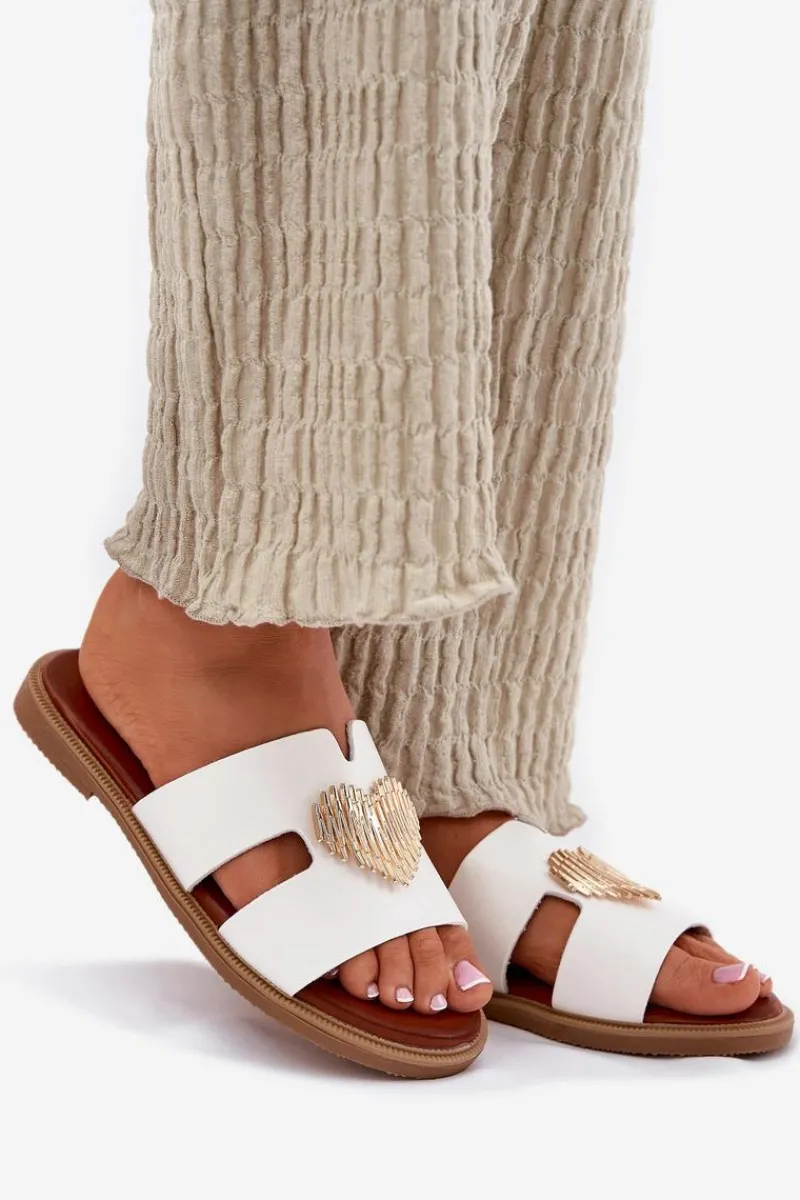 Klapki Damskie Klasyczne>Evento Klapki Damskie Na Płaskim Obcasie Ze Złotą Ozdobą Białe Karinma Biały