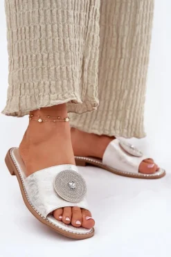 Damskie buty S.Barski Klapki Damskie Na Płaskim Obcasie Z Ozdobą S.Barski KV51-013 Srebrne Srebrny