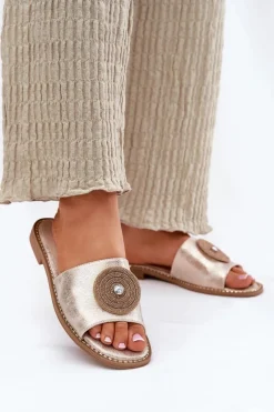 Klapki Damskie Klasyczne>Damskie buty S.Barski Klapki Damskie Na Płaskim Obcasie Z Ozdobą S.Barski KV51-013 Złote Złoty