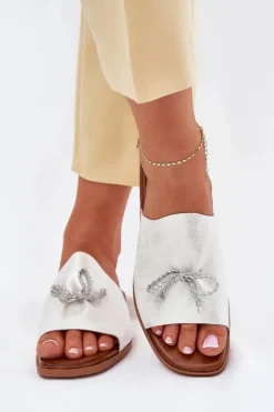 Clearance Evento Klapki Damskie Na Płaskim Obcasie Z Ozdobnym Wiązaniem Srebrne Norela Srebrny