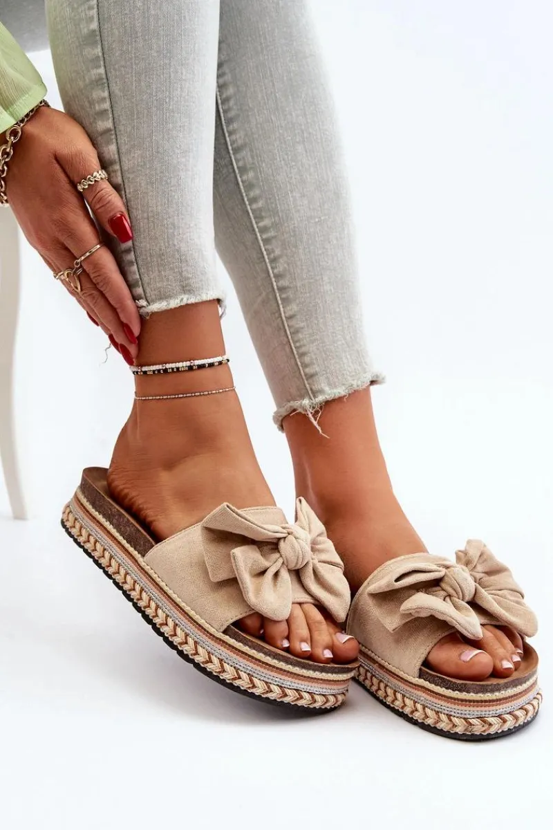 Klapki Na Platformie|Klapki Damskie Klasyczne>Boto Klapki Damskie Na Platformie Z Kokardą Beżowe Evatria