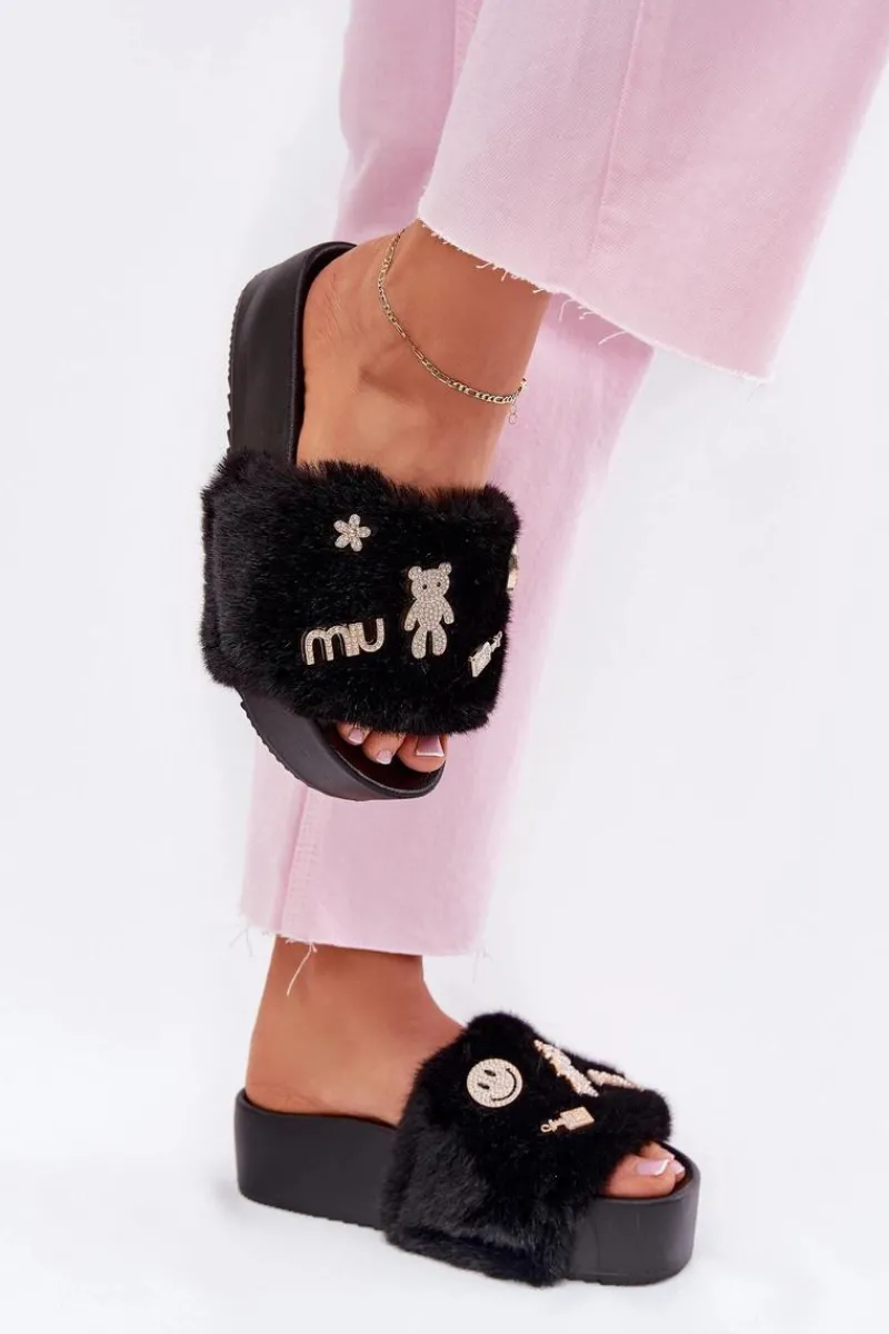 Klapki Z Futerkiem|Klapki Na Platformie>Boto Klapki Damskie Na Platformie Z Futerkiem I Złotymi Przypinkami Czarne Livira