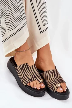 Outlet Boto Klapki Damskie Na Platformie I Niskim Koturnie Z Ozdobnym Detalem Zebra Czarno-Beżowe Saqesse
