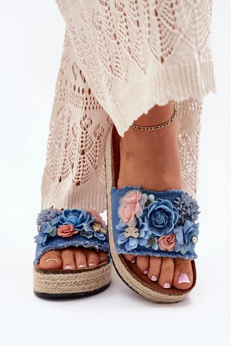 Online Klapki Damskie Na Platformie Z Plecionką I Kwiatkami Niebieskie Chellia Damskie Klapki Na Platformie|Klapki Damskie Klasyczne