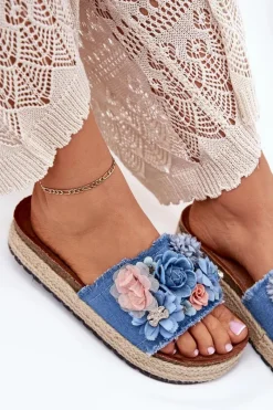 Online Klapki Damskie Na Platformie Z Plecionką I Kwiatkami Niebieskie Chellia Damskie Klapki Na Platformie|Klapki Damskie Klasyczne