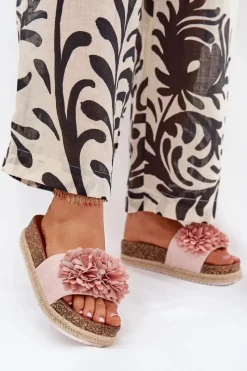 Outlet Boto Klapki Damskie Na Platformie Z Ozdobnymi Kwiatkami Różowe Tessara Różowy