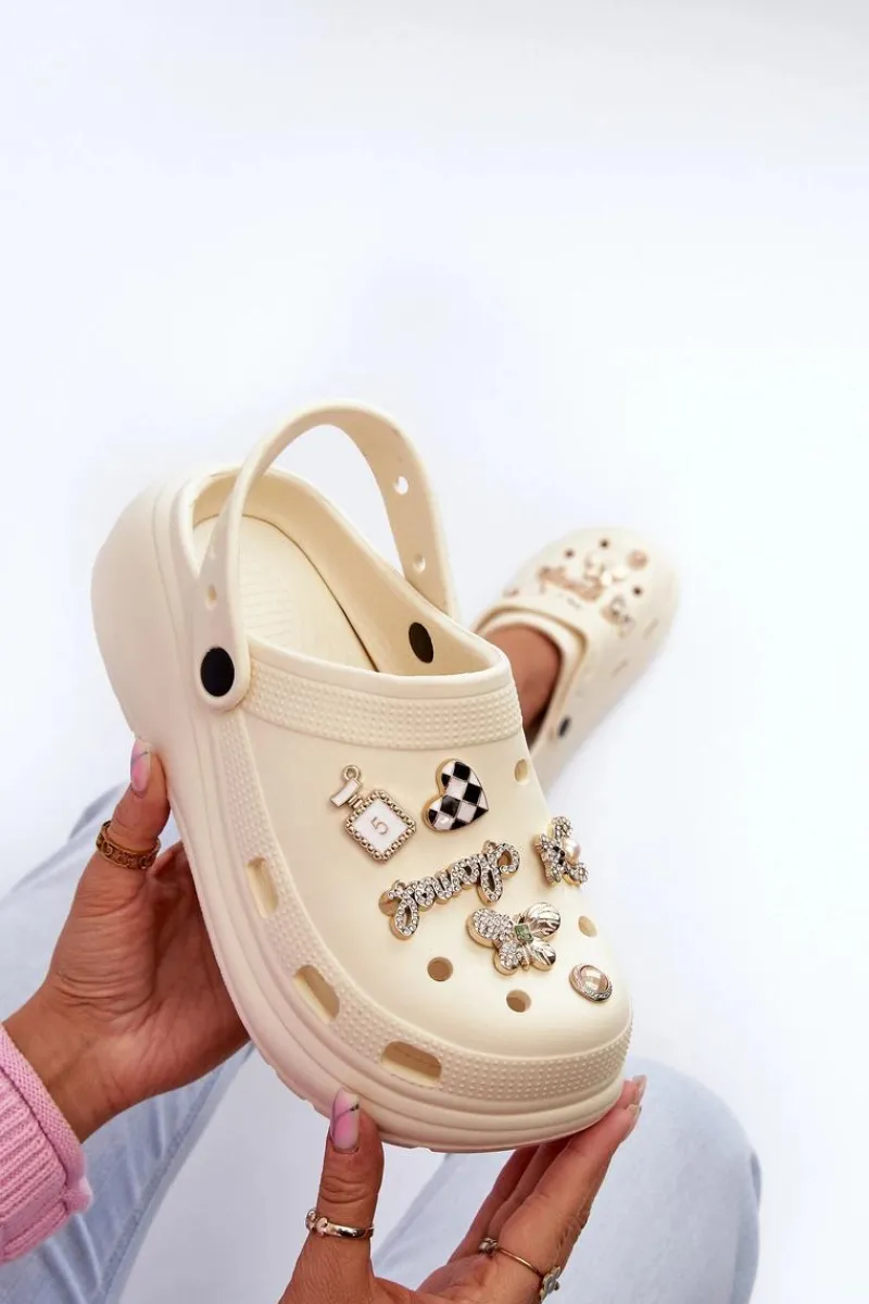 Clearance Klapki Damskie Piankowe Lekkie Na Grubej Podeszwie Z Przypinkami Beżowe Effiora Damskie Klapki Na Platformie|Klapki Damskie Klasyczne