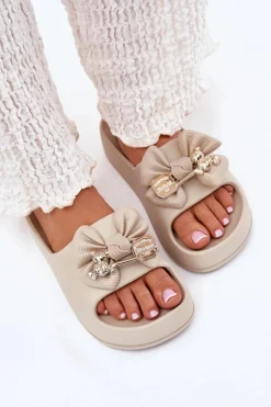 New Klapki Damskie Piankowe Na Platformie Z Kokardką I Broszką Ciemnobeżowe Marlize Damskie Klapki Basenowe|Klapki Na Platformie