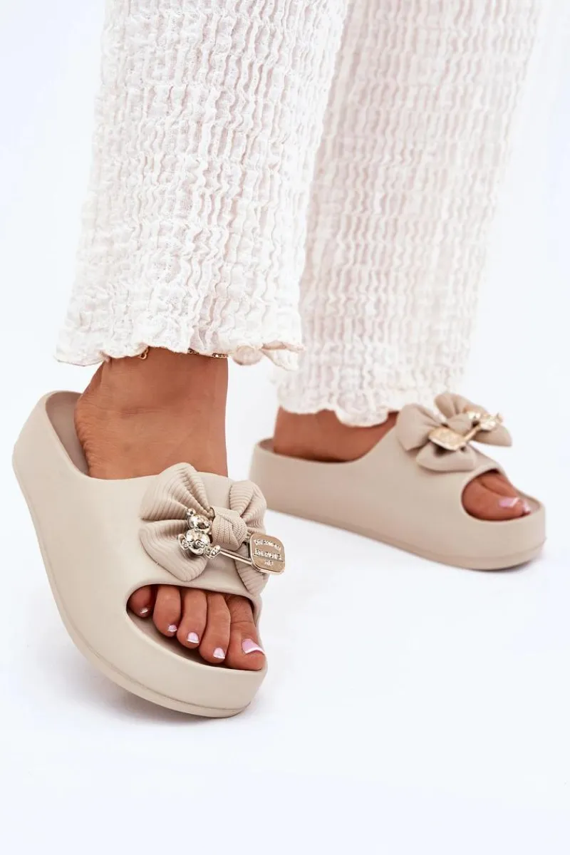 New Klapki Damskie Piankowe Na Platformie Z Kokardką I Broszką Ciemnobeżowe Marlize Damskie Klapki Basenowe|Klapki Na Platformie