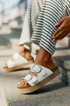 Lee Cooper Klapki Damskie Platformie Z Klamrami LCW-25-35-3496L Białe