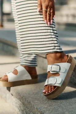 Lee Cooper Klapki Damskie Platformie Z Klamrami LCW-25-35-3496L Białe