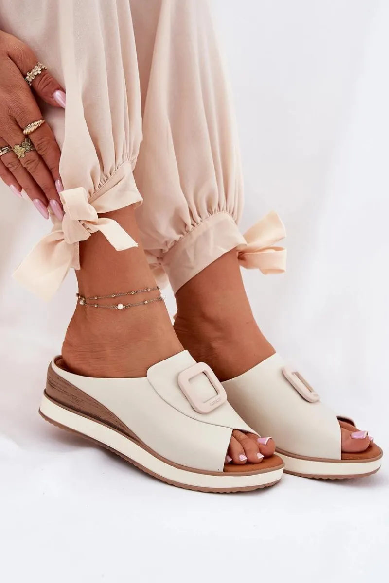 Hot Klapki Damskie Skórzane Na Koturnie 56C2145 Jasnobeżowe Damskie Klapki Na Koturnie|Klapki Damskie Klasyczne