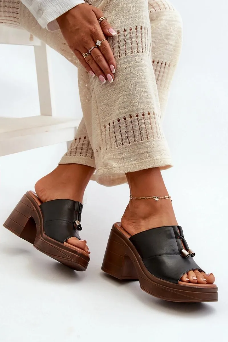 Klapki Damskie Klasyczne>Buty damskie Vinceza Klapki Damskie Z Eko Skóry Na Platformie I Klocku Czarne Dafira