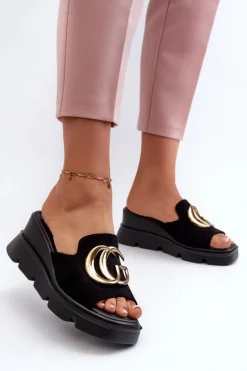 Klapki Damskie Z Eko Zamszu Na Koturnie I Platformie Ze Złotą Ozdobą Vinceza 58295 Czarne Damskie Klapki Na Platformie|Klapki Damskie Klasyczne